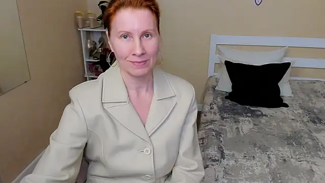 Snapshot of FoxySophia chatting on September 30, 2025, 2:28 am FoxySophia online show from September 30, 2025, 2:28 am