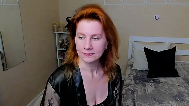 Snapshot of FoxySophia chatting on September 29, 2025, 2:12 pm FoxySophia online show from September 29, 2025, 2:12 pm