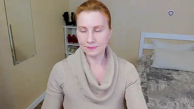 Snapshot of FoxySophia chatting on March 19, 2026, 7:14 pm FoxySophia online show from March 19, 2026, 7:14 pm