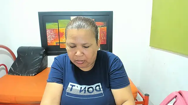Snapshot of beckyummys chatting on February 14, 2025, 12:14 pm beckyummys online show from February 14, 2025, 12:14 pm