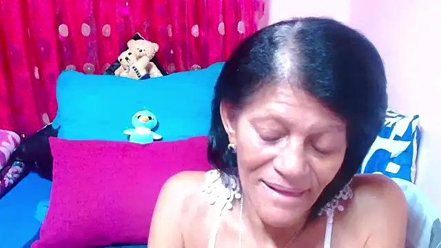 Snapshot of SLUTTYROXY chatting on October 17, 2025, 6:43 pm SLUTTYROXY online show from October 17, 2025, 6:43 pm