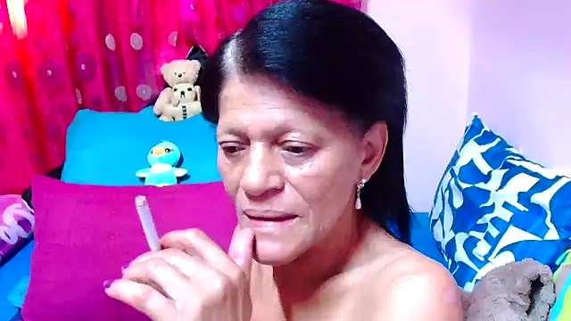 Snapshot of SLUTTYROXY chatting on October 1, 2025, 6:29 am SLUTTYROXY online show from October 1, 2025, 6:29 am