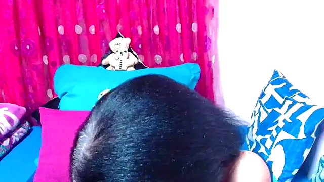 Snapshot of SLUTTYROXY chatting on October 19, 2025, 7:05 pm SLUTTYROXY online show from October 19, 2025, 7:05 pm