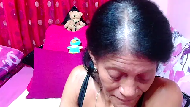 Snapshot of SLUTTYROXY chatting on October 12, 2025, 5:42 am SLUTTYROXY online show from October 12, 2025, 5:42 am