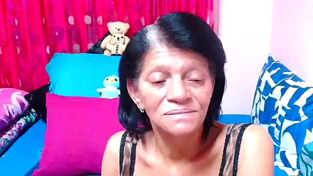 Snapshot of SLUTTYROXY chatting on October 20, 2025, 7:25 pm SLUTTYROXY online show from October 20, 2025, 7:25 pm