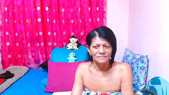 Snapshot of SLUTTYROXY chatting on February 18, 2026, 8:33 am SLUTTYROXY online show from February 18, 2026, 8:33 am