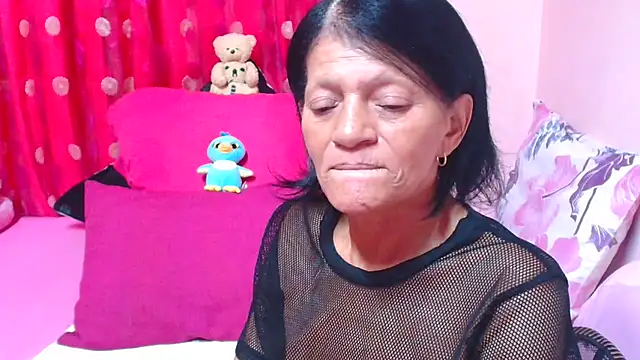 SLUTTYROXY online show from March 31, 2026, 8:44 pm