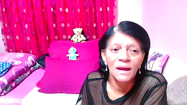 Snapshot of SLUTTYROXY chatting on October 9, 2025, 8:31 pm SLUTTYROXY online show from October 9, 2025, 8:31 pm