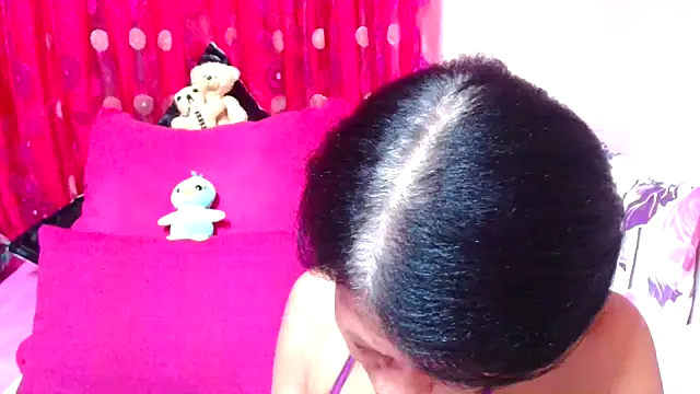 Snapshot of SLUTTYROXY chatting on October 8, 2025, 5:57 pm SLUTTYROXY online show from October 8, 2025, 5:57 pm