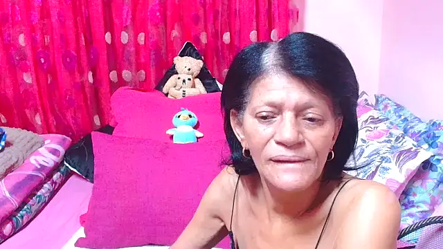 Snapshot of SLUTTYROXY chatting on October 5, 2025, 7:04 pm SLUTTYROXY online show from October 5, 2025, 7:04 pm