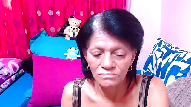 Snapshot of SLUTTYROXY chatting on October 21, 2025, 7:30 am SLUTTYROXY online show from October 21, 2025, 7:30 am