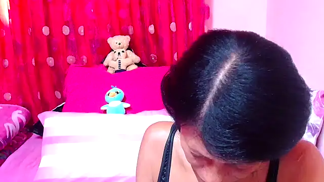 Snapshot of SLUTTYROXY chatting on November 3, 2025, 4:50 am SLUTTYROXY online show from November 3, 2025, 4:50 am