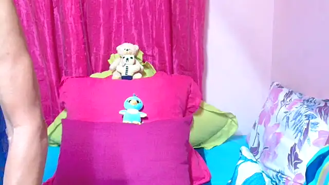 Snapshot of SLUTTYROXY chatting on February 3, 2026, 5:40 pm SLUTTYROXY online show from February 3, 2026, 5:40 pm