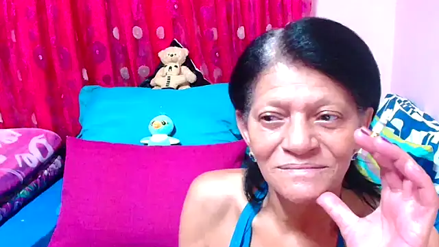 Snapshot of SLUTTYROXY chatting on October 13, 2025, 6:20 pm SLUTTYROXY online show from October 13, 2025, 6:20 pm