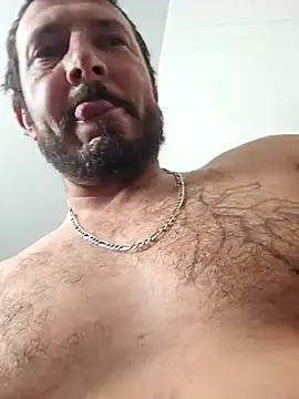 Snapshot of UncutHammer69 chatting on February 2, 2026, 9:52 am UncutHammer69 online show from February 2, 2026, 9:52 am