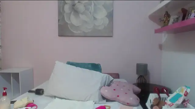 CindyCrawford online show from October 4, 2025, 2:57 am