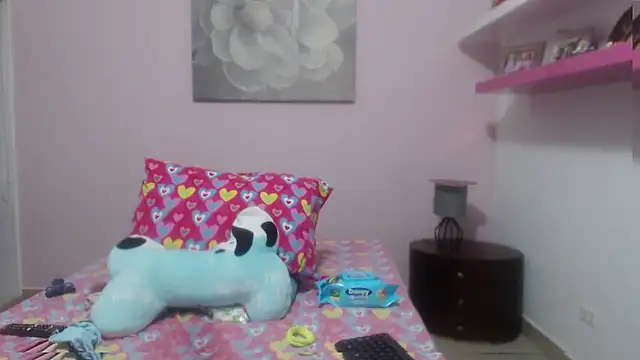 CindyCrawford online show from March 13, 2025, 11:05 pm