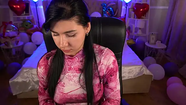 Snapshot of EmilyCandyy chatting on February 17, 2025, 12:49 pm EmilyCandyy online show from February 17, 2025, 12:49 pm