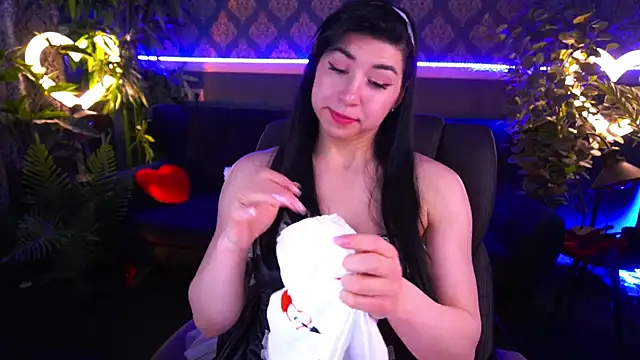 Snapshot of EmilyCandyy chatting on February 28, 2025, 9:47 am EmilyCandyy online show from February 28, 2025, 9:47 am
