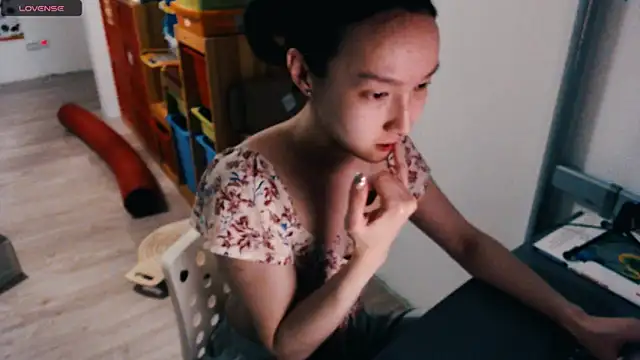 sensualdrug online show from December 25, 2024, 3:28 pm