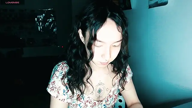 sensualdrug online show from January 5, 2025, 1:47 pm