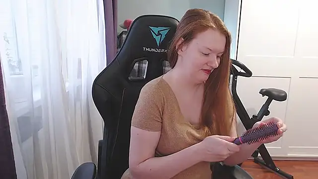 Lady Inari online show from October 15, 2025, 2:14 pm