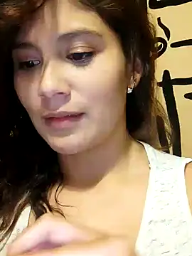 Snapshot of kinky_mila@xh chatting on February 4, 2025, 2:39 am kinky milaxh online show from February 4, 2025, 2:39 am