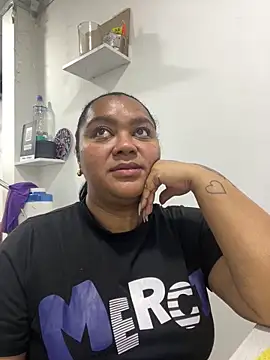 yanza2002 online show from March 11, 2026, 10:48 pm