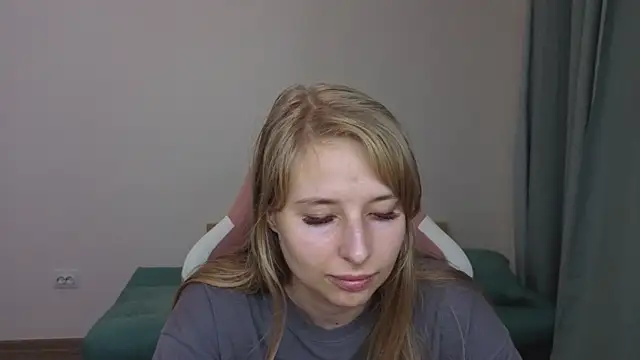 Jessy Ginger online show from November 1, 2025, 4:01 pm