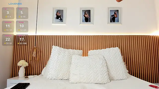 SUSIEPOWELL online show from January 17, 2026, 10:35 pm