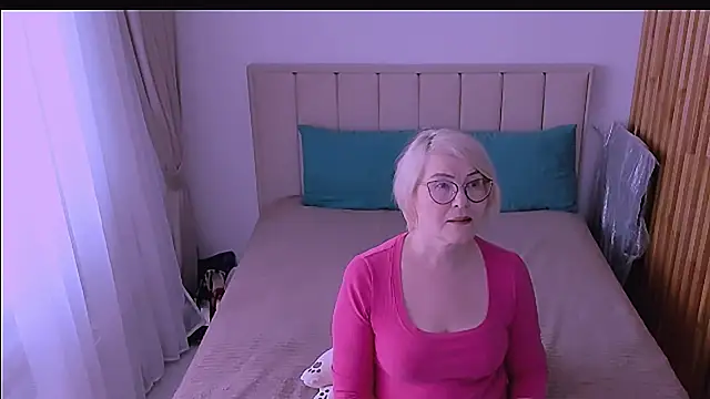 Snapshot of sabrinamacmarren chatting on April 30, 2026, 11:39 am sabrinamacmarren online show from April 30, 2026, 11:39 am