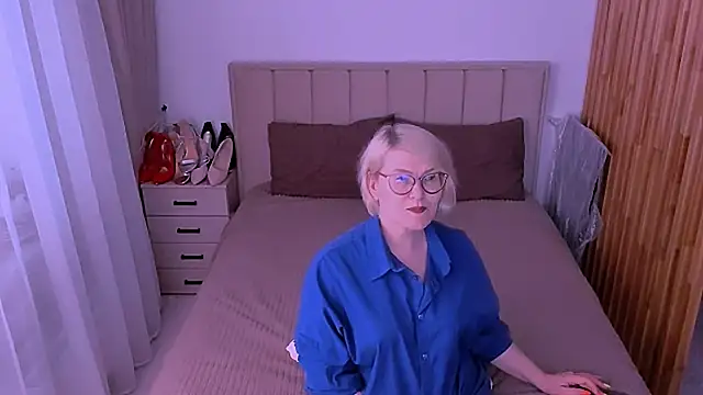 Snapshot of sabrinamacmarren chatting on May 29, 2026, 5:30 pm sabrinamacmarren online show from May 29, 2026, 5:30 pm