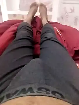 Snapshot of bigh96dik chatting on December 26, 2024, 5:19 pm bigh96dik online show from December 26, 2024, 5:19 pm