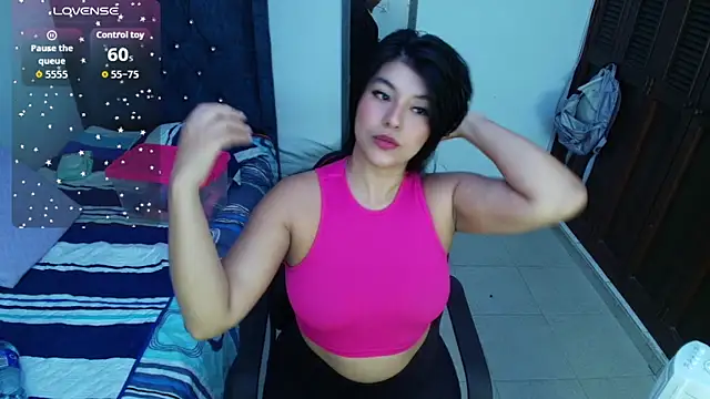 Snapshot of Julieta_Sandia chatting on September 23, 2025, 12:06 am Julieta Sandia online show from September 23, 2025, 12:06 am