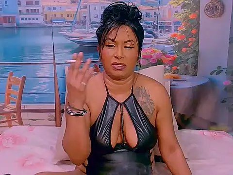 Snapshot of indiansparkle chatting on October 6, 2025, 12:56 am indiansparkle online show from October 6, 2025, 12:56 am