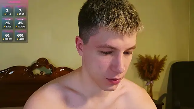 Snapshot of -ethan7inches- chatting on March 10, 2026, 12:36 am -ethan7inches- online show from March 10, 2026, 12:36 am