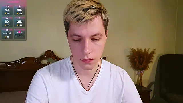 Snapshot of -ethan7inches- chatting on February 21, 2026, 12:45 am -ethan7inches- online show from February 21, 2026, 12:45 am