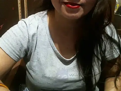 Snapshot of UrsMansi chatting on April 14, 2026, 7:52 pm UrsMansi online show from April 14, 2026, 7:52 pm