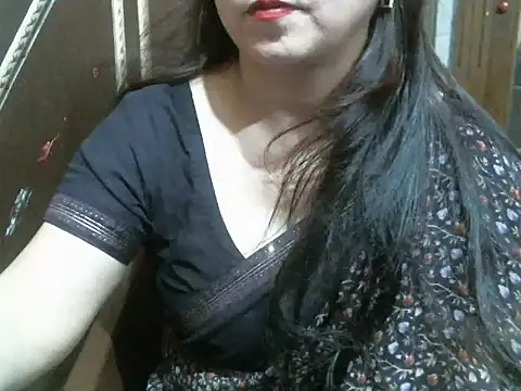 Snapshot of UrsMansi chatting on May 17, 2026, 8:20 pm UrsMansi online show from May 17, 2026, 8:20 pm