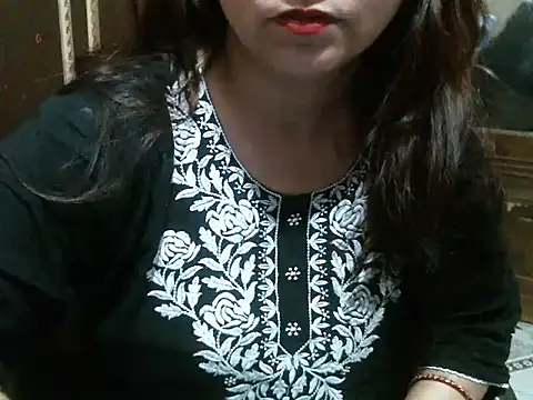 Snapshot of UrsMansi chatting on March 8, 2026, 2:48 am UrsMansi online show from March 8, 2026, 2:48 am