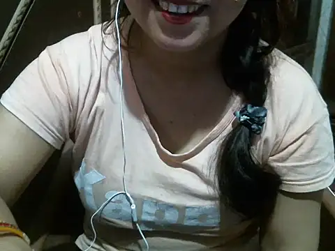 Snapshot of UrsMansi chatting on April 9, 2026, 7:36 am UrsMansi online show from April 9, 2026, 7:36 am