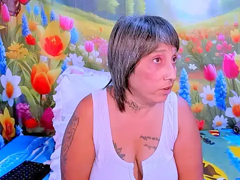 Snapshot of indianroxy chatting on January 13, 2026, 6:39 am indianroxy online show from January 13, 2026, 6:39 am