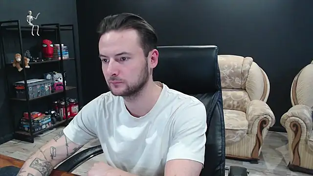 MihasikD online show from November 24, 2025, 10:15 am