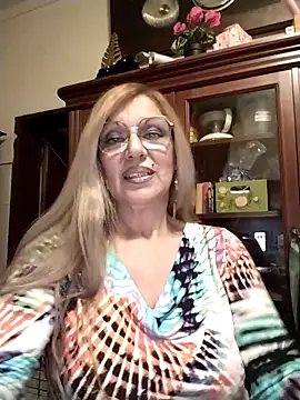 Snapshot of Melmamalhuda@xh chatting on March 13, 2025, 11:38 pm Melmamalhudaxh online show from March 13, 2025, 11:38 pm