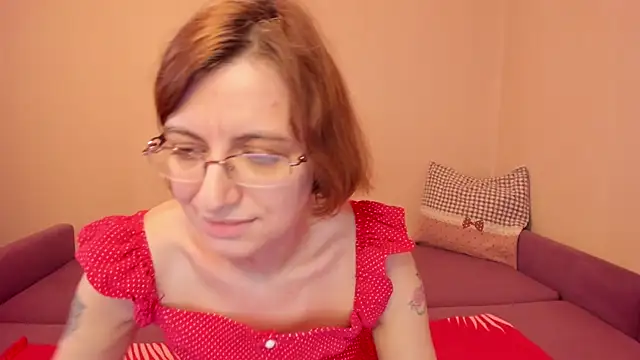 Snapshot of MarilynDream chatting on May 18, 2026, 3:39 pm MarilynDream online show from May 18, 2026, 3:39 pm