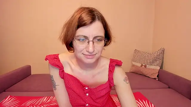 MarilynDream online show from November 12, 2025, 6:56 pm