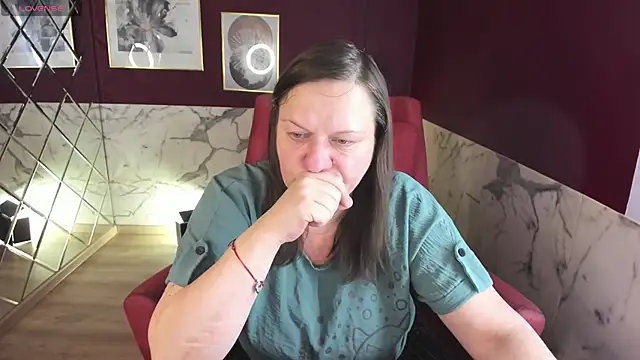Snapshot of KellyPerfection chatting on April 24, 2026, 7:43 am KellyPerfection online show from April 24, 2026, 7:43 am