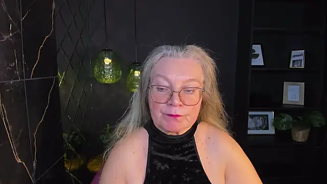 NataliMellow online show from November 12, 2025, 1:15 pm