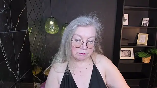 NataliMellow online show from February 10, 2026, 1:10 pm