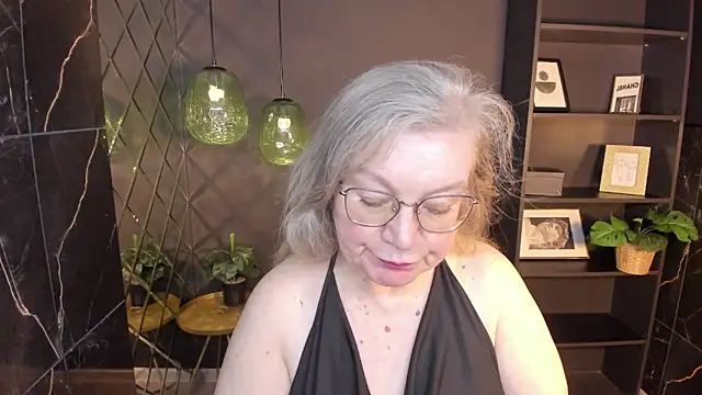 Snapshot of NataliMellow chatting on May 13, 2026, 1:18 pm NataliMellow online show from May 13, 2026, 1:18 pm